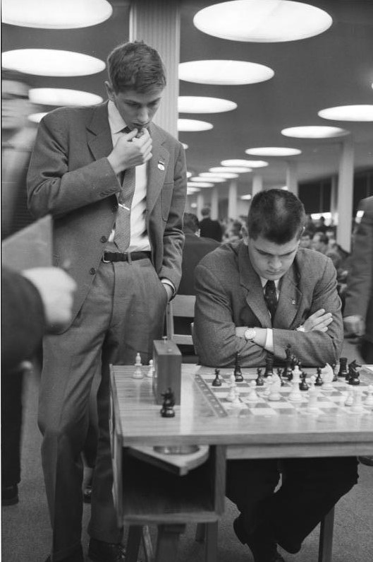 BOBBY FISCHER 1963 AMERICA'S 20-YEAR-OLD WIZARD OF CHESS CONTENDER FEATURE